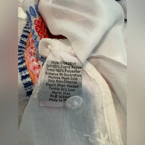 Johnny Was NWT
THE AUDREY MANDARIN COLLAR SHIRT, MAURA
- WHITE, XL - Picture 11 of 13